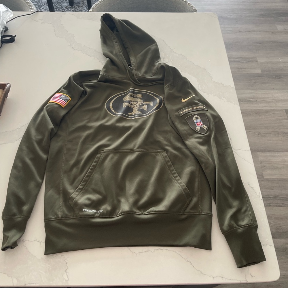 San Francisco 49ers Salute to Service Members Nike Sweatshirt